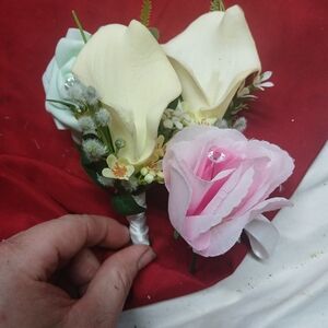 Homemade Misnode White Calla Lily boutonnieres And Rose Blooms Artificial Floral